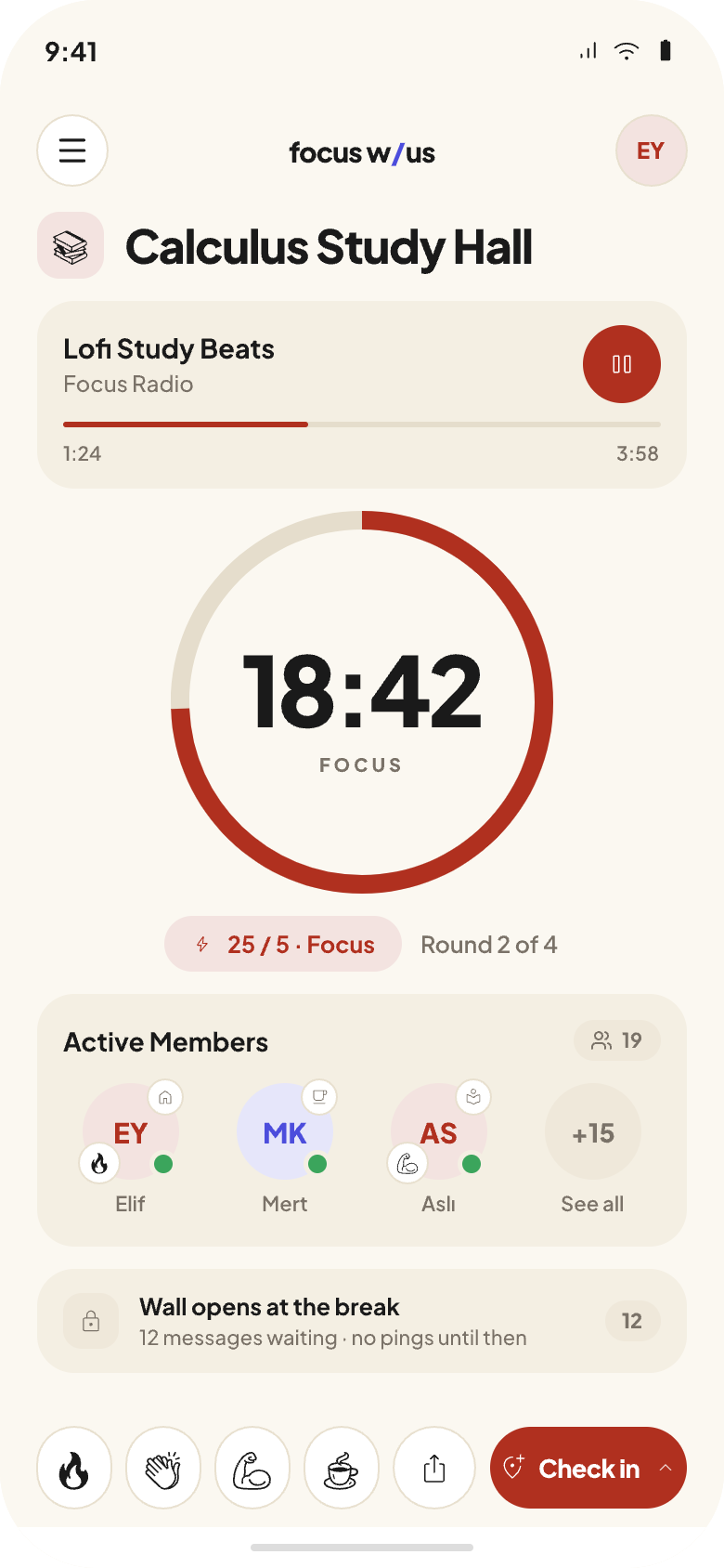 A live study room: shared timer, lofi music and active members